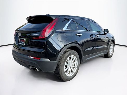 Used 2019 Cadillac XT4 Luxury w/ Cold Weather Package image 12
