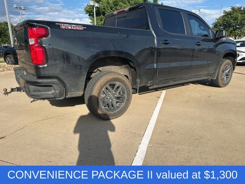 Used 2021 Chevrolet Silverado 1500 LT Trail Boss w/ Convenience Package II AWD/4WD image 3
