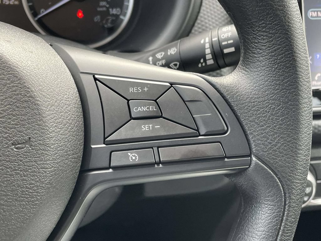 Used 2024 Nissan Kicks S FWD image 11