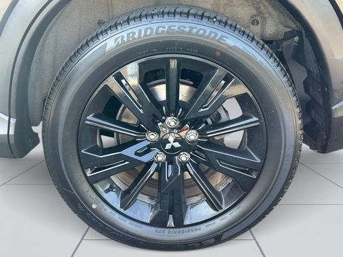 Used 2024 Mitsubishi Eclipse Cross LE AWD/4WD image 13