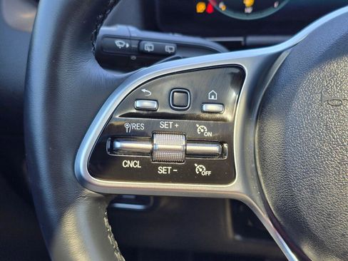 Used 2022 Mercedes-Benz GLA 250 4MATIC image 25