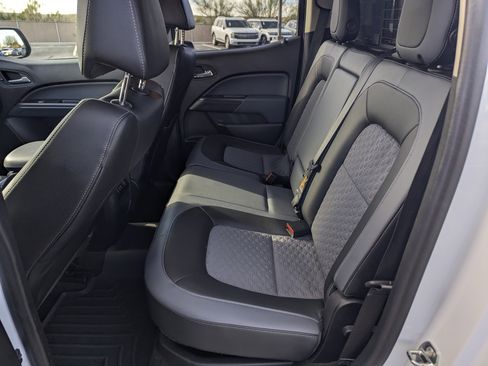 Used 2016 Chevrolet Colorado Z71 image 11