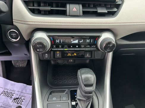Used 2023 Toyota RAV4 XLE image 16