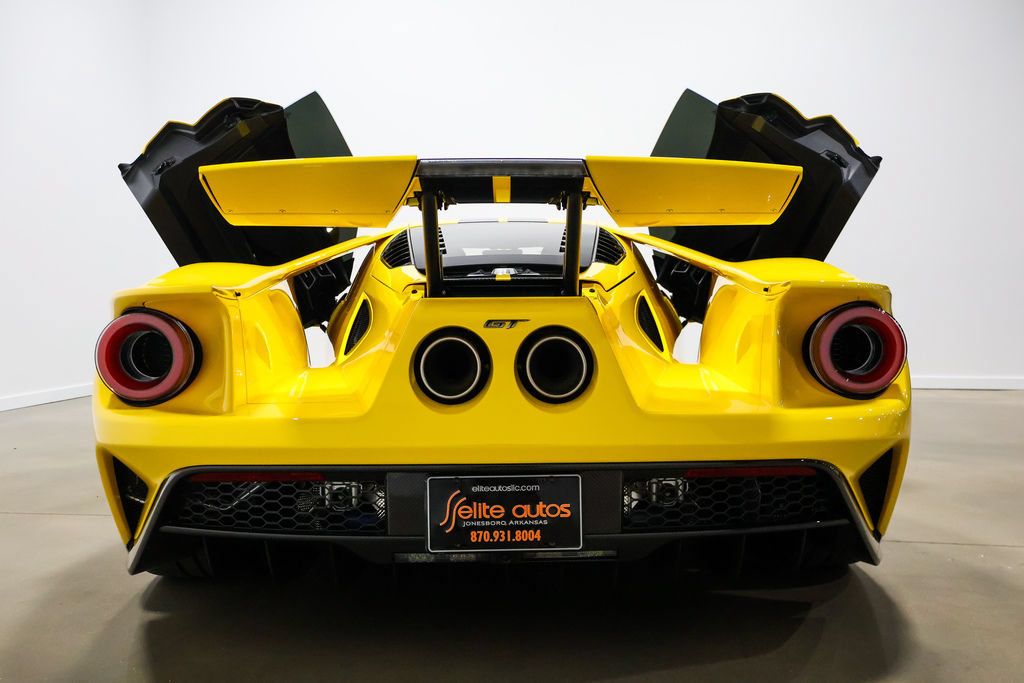 Used 2020 Ford GT Carbon Series RWD image 81