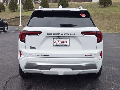 Used 2026 GMC Terrain Denali image 4