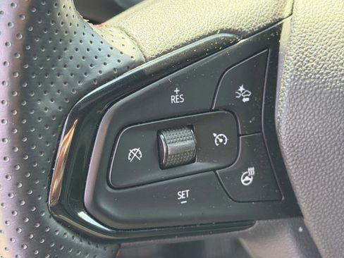 Certified 2025 Chevrolet Trax RS w/ Driver Confidence Package FWD image 13