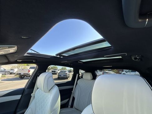 Used 2025 Genesis GV80 3.5T Prestige image 19