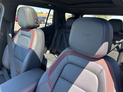 Used 2025 Chevrolet Equinox RS w/ Convenience Package III image 15