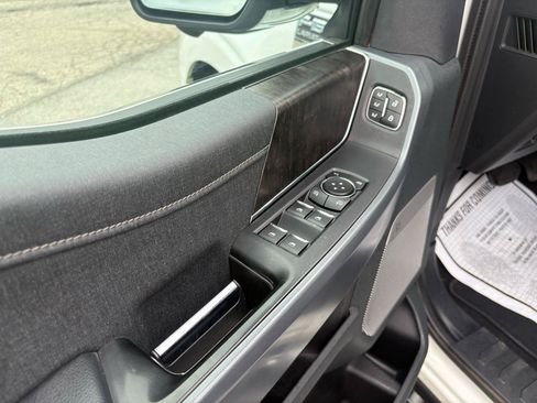 Used 2021 Ford F150 Lariat w/ Equipment Group 502A High AWD/4WD image 17