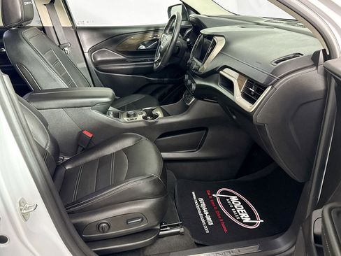 Used 2022 GMC Terrain Denali image 32