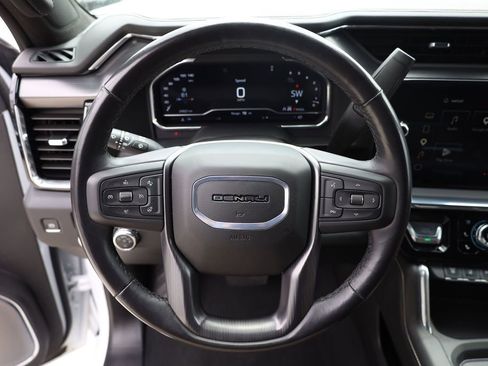 Used 2025 GMC Sierra 3500 Denali Ultimate AWD/4WD image 13