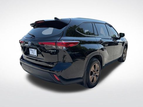 Used 2022 Toyota Highlander Bronze Edition AWD/4WD image 17