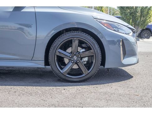 Used 2024 Nissan Sentra SR FWD image 9