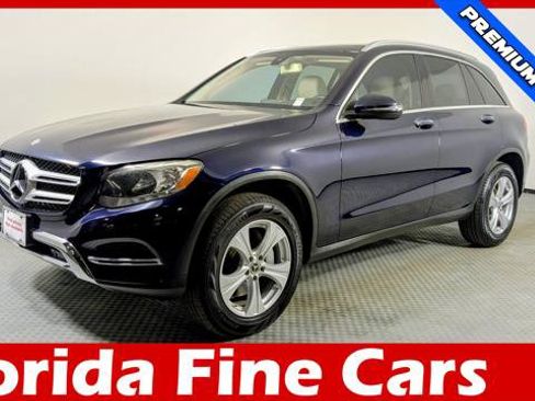 Used 2017 Mercedes-Benz GLC 300 4MATIC image 1