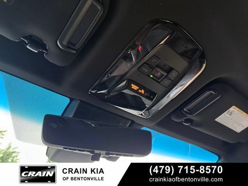 Used 2023 Toyota Venza Limited AWD/4WD image 20