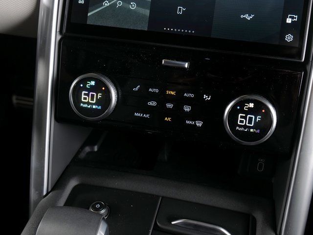 New 2026 Land Rover Discovery Dynamic SE AWD/4WD image 14