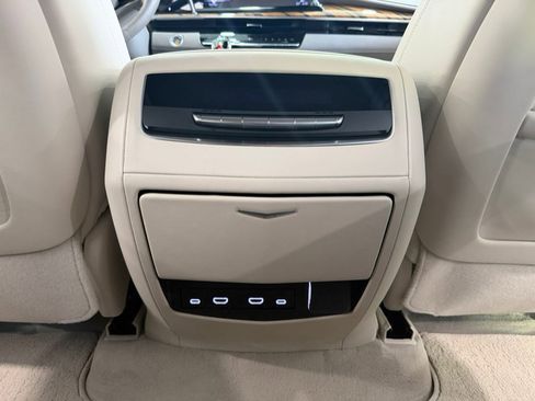 Used 2024 Cadillac Escalade ESV Sport Platinum AWD/4WD image 23