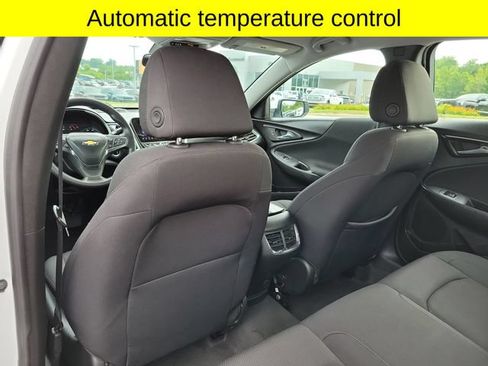 Used 2023 Chevrolet Malibu LT FWD image 14
