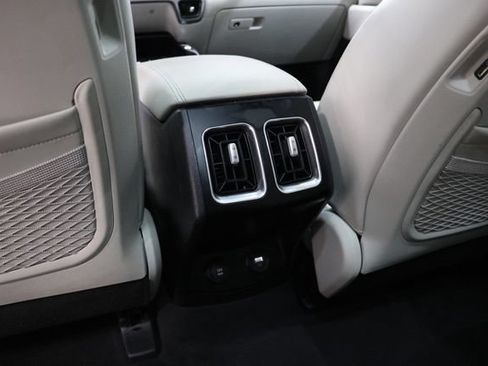 Used 2021 Kia Sorento EX FWD image 32
