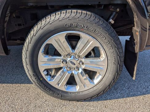 Used 2020 Ford F150 Lariat w/ Equipment Group 502A Luxury AWD/4WD image 14