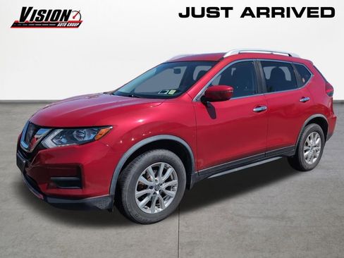 Used 2017 Nissan Rogue SV AWD/4WD image 1