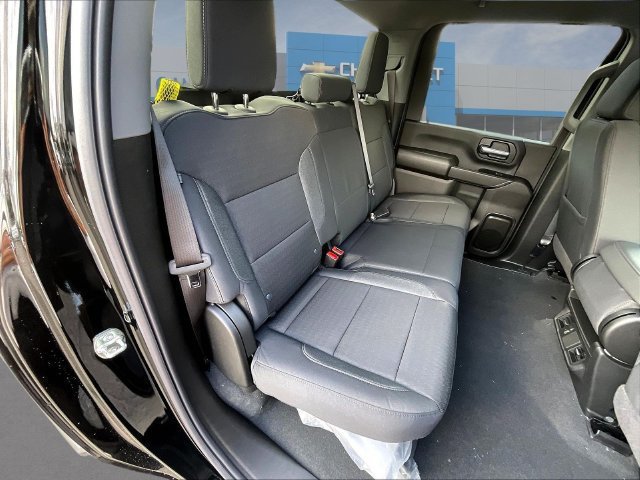 New 2026 Chevrolet Silverado 2500 Custom w/ Custom Value Package AWD/4WD image 13