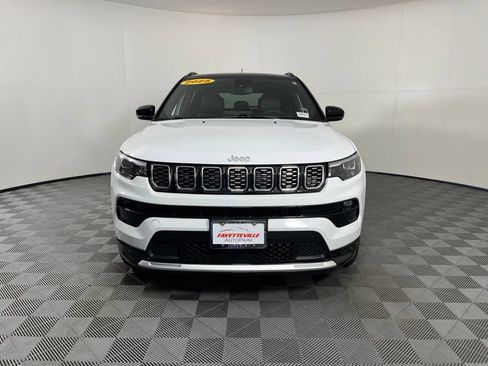 Used 2025 Jeep Compass Limited w/ Elite Group AWD/4WD image 7