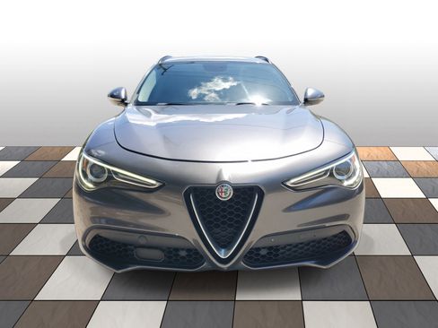 Used 2018 Alfa Romeo Stelvio Sport w/ Quick Order Package 22J Sport image 2
