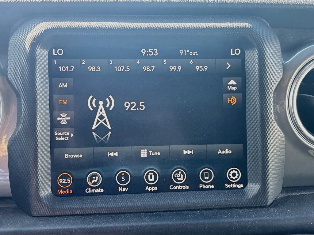 Certified 2023 Jeep Wrangler Unlimited Sahara w/ Cold Weather Group AWD/4WD image 16