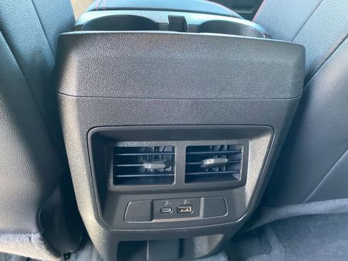 Used 2024 Chevrolet Colorado Z71 w/ Z71 Convenience Package 2 AWD/4WD image 20