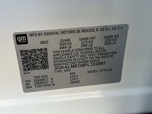 Used 2023 GMC Terrain SLE w/ Driver Convenience Package image 19