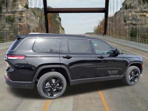 New 2026 Jeep Grand Cherokee L Limited RWD image 11