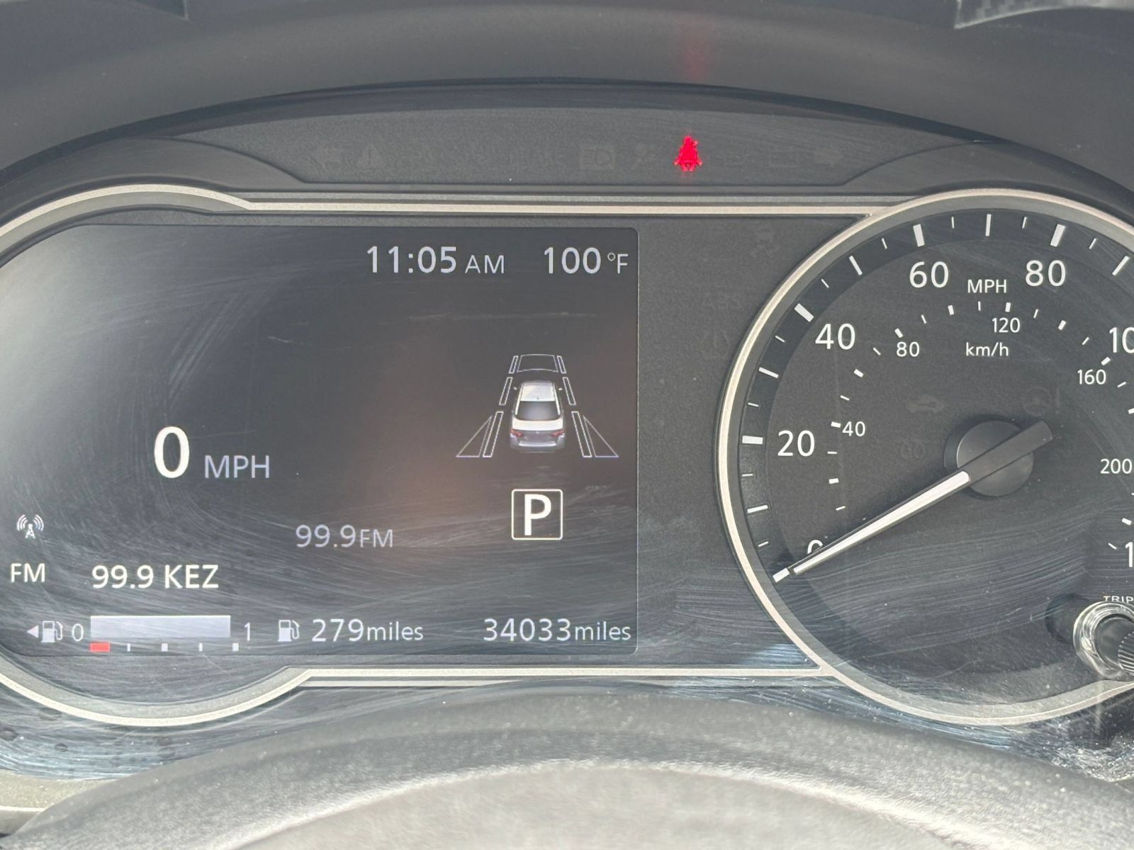 Used 2025 Nissan Versa SV FWD image 37