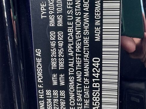 New 2025 Porsche Macan Turbo image 28