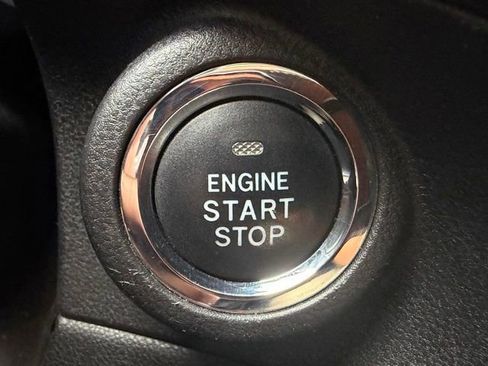 Used 2023 Subaru Ascent Limited w/ Technology Package AWD/4WD image 25