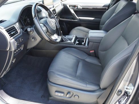 Certified 2023 Lexus GX 460 Premium w/ Accessory Package AWD/4WD image 13