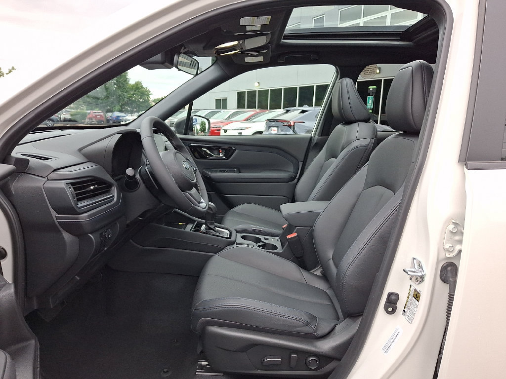 Certified 2025 Subaru Forester Limited AWD/4WD image 13