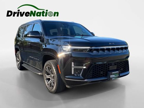 Used 2026 Jeep Grand Wagoneer Limited w/ 8-Passenger Seating Package AWD/4WD image 3