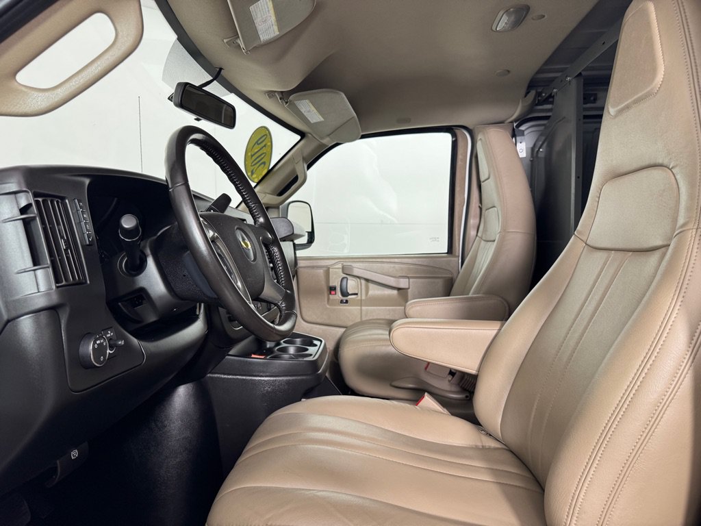 Used 2019 Chevrolet Express 2500 w/ Driver Convenience Package RWD image 11