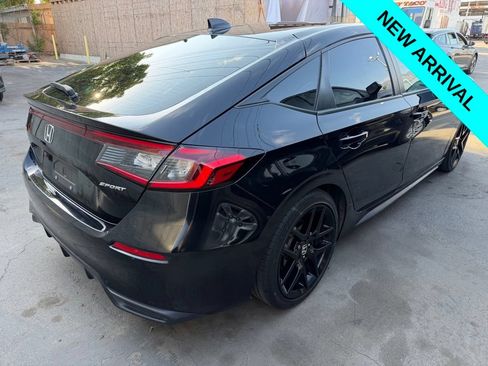 Used 2022 Honda Civic Sport image 3