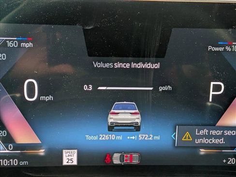 Used 2024 BMW X7 xDrive40i w/ M Sport Package image 9