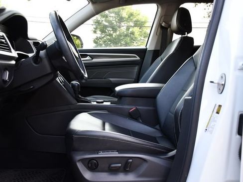 Used 2022 Volkswagen Atlas SEL R-Line AWD/4WD image 14