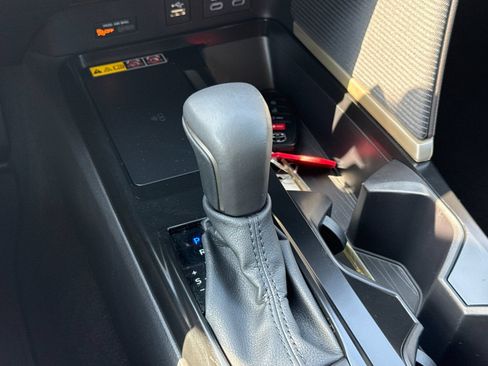 Used 2026 Toyota Camry SE FWD image 17