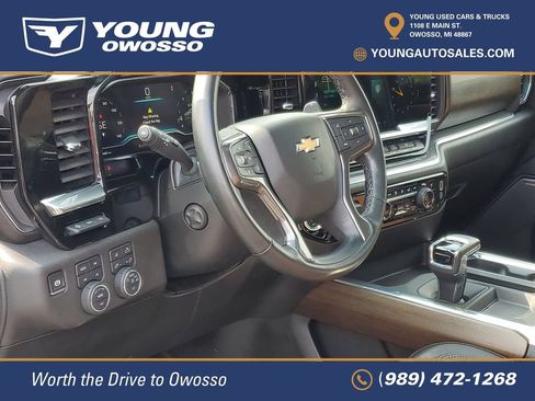 Certified 2025 Chevrolet Silverado 1500 High Country w/ Technology Package AWD/4WD image 11