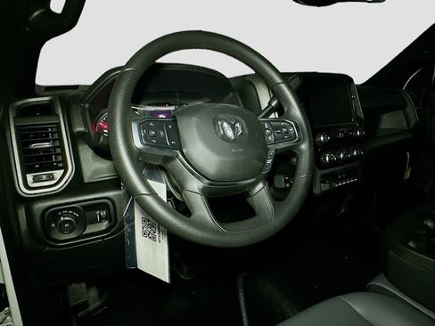 New 2026 RAM 5500 Tradesman w/ Chrome Appearance Group AWD/4WD image 17