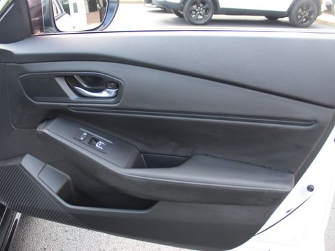 Used 2025 Honda Accord Sport image 33
