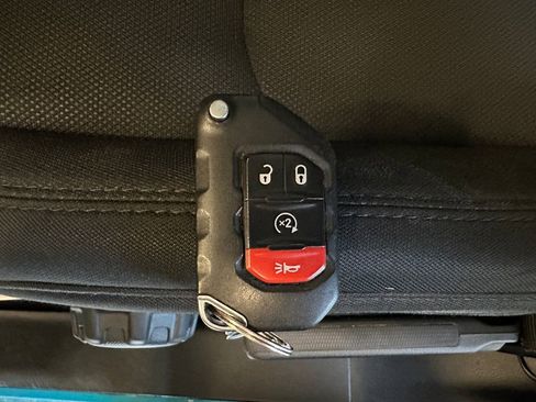 Used 2019 Jeep Wrangler Unlimited Sport S AWD/4WD image 17