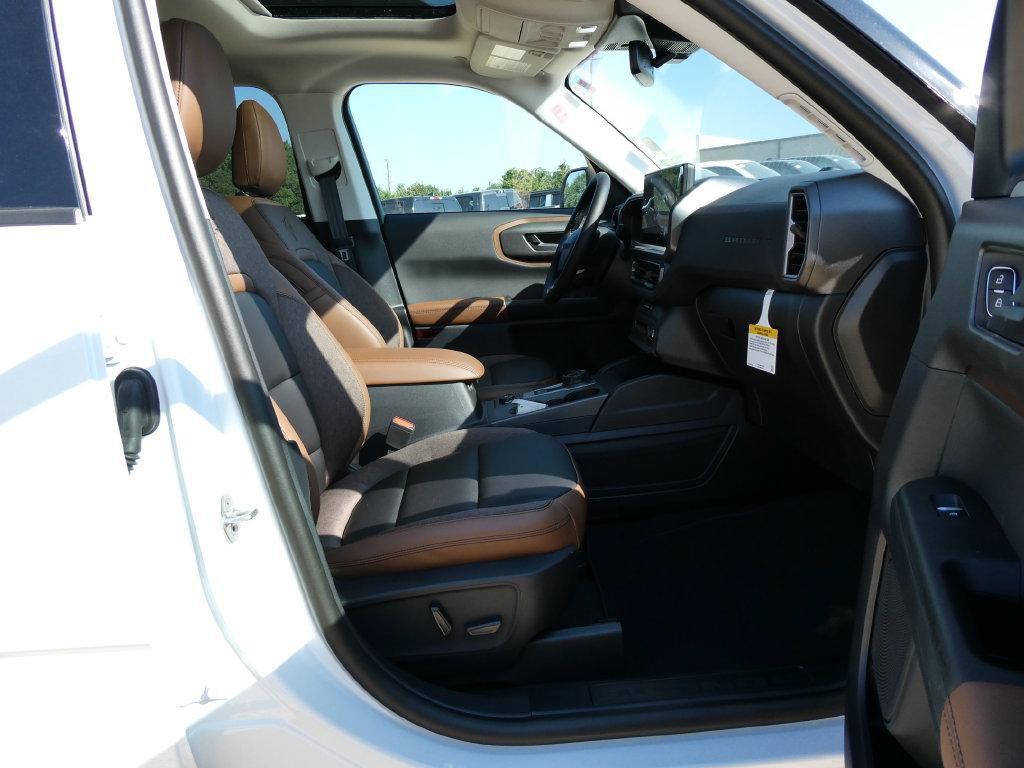 New 2026 Ford Bronco Sport Outer Banks w/ Outer Banks Tech Package+ AWD/4WD image 10