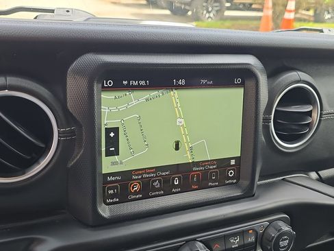 Used 2021 Jeep Wrangler Unlimited Sahara w/ Cold Weather Group image 19