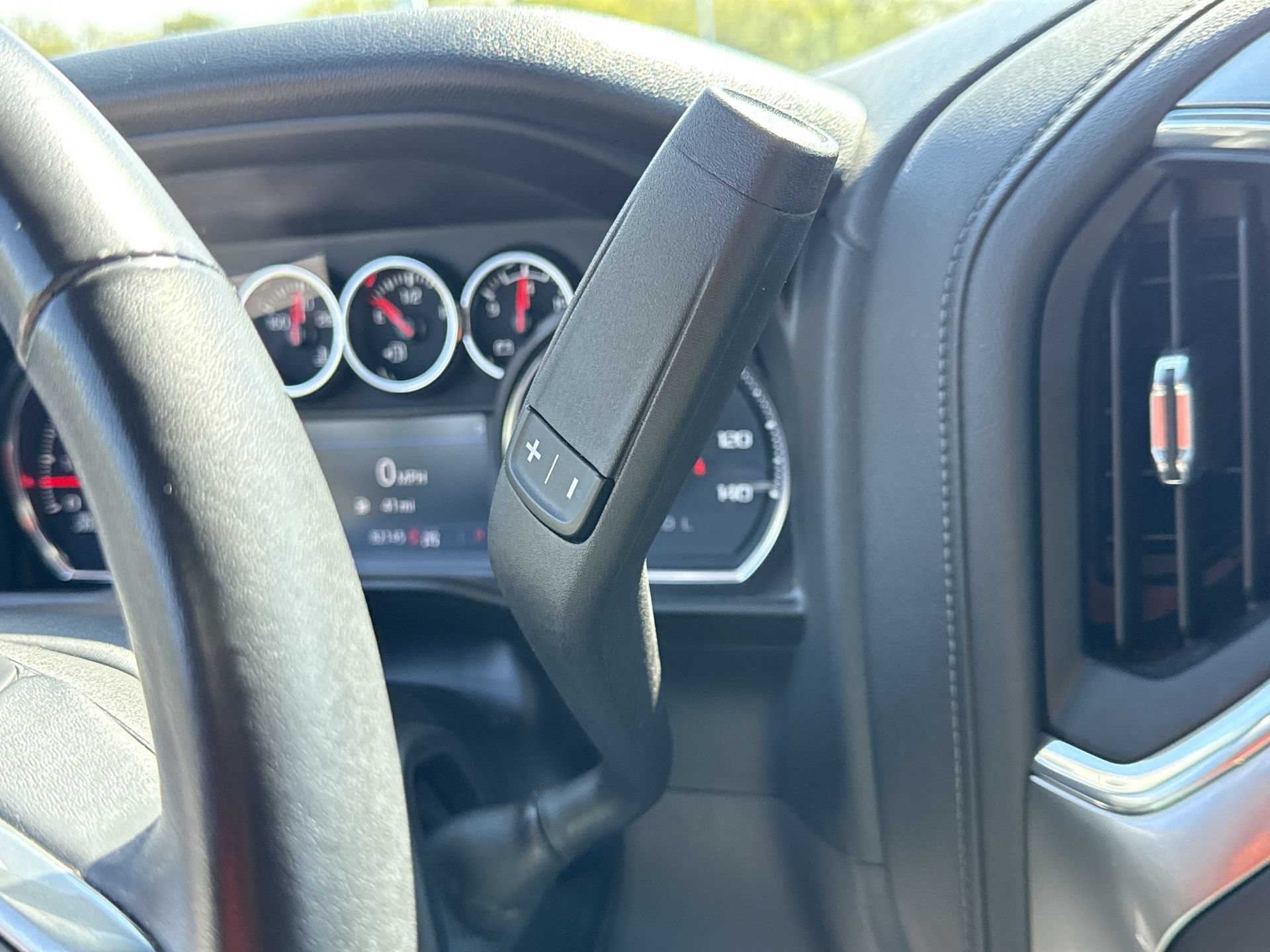 Used 2021 Chevrolet Silverado 1500 LT Trail Boss w/ Convenience Package II AWD/4WD image 22